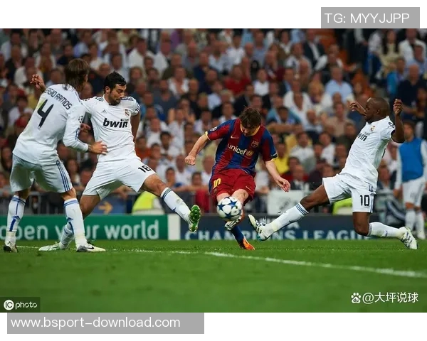 英超焦点战：拜仁与皇马激战成平局乌龙球成比赛转折点解析